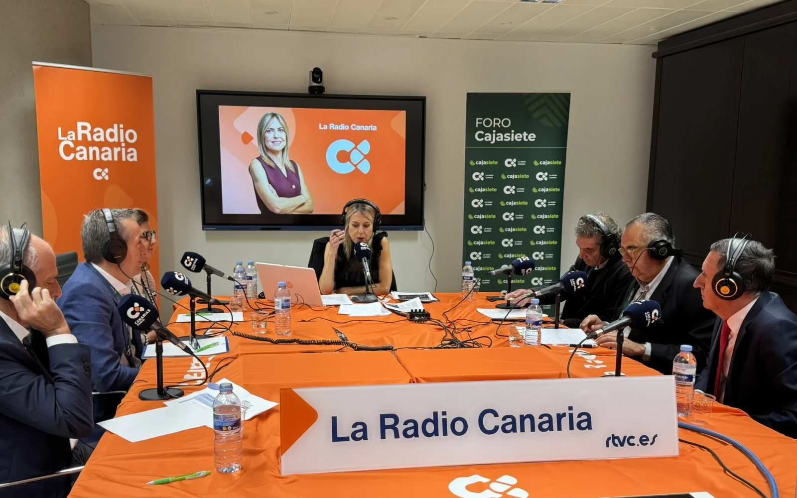 Foro Cajasiete debate sobre la economía de Tenerife