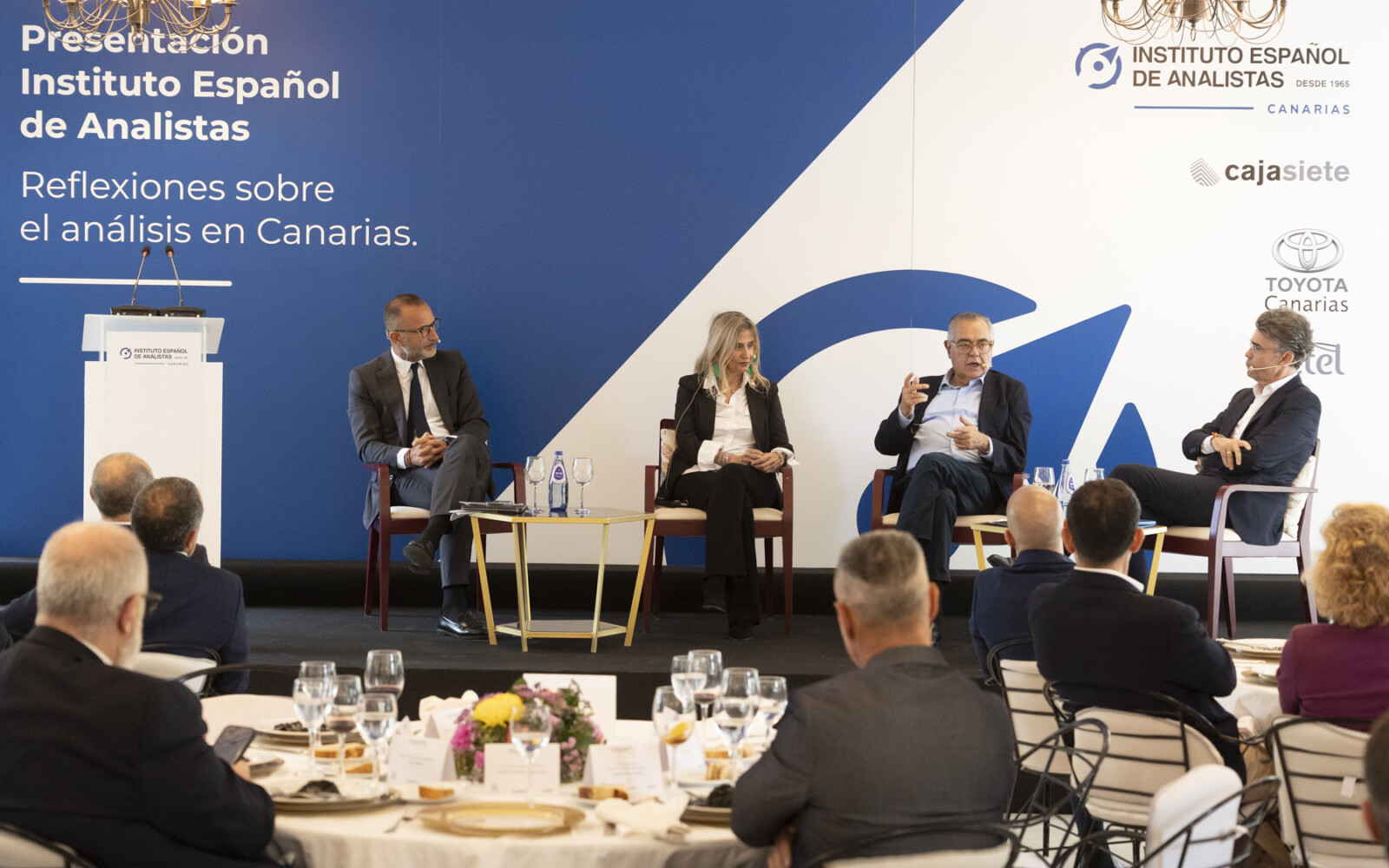 Presentación del Instituto Español de Analistas en Canarias: «Reflexiones sobre el análisis en Canarias»